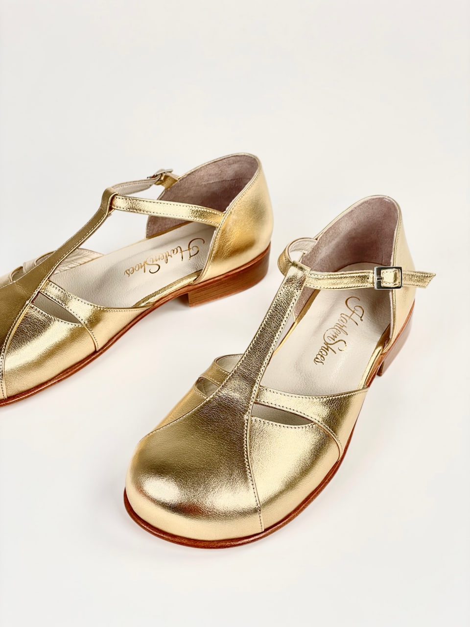 Barefoot Isabel Gold Leather 2 cm heel