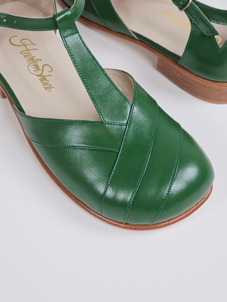 Barefoot Sugar Avocado Green Leather 2 cm heel