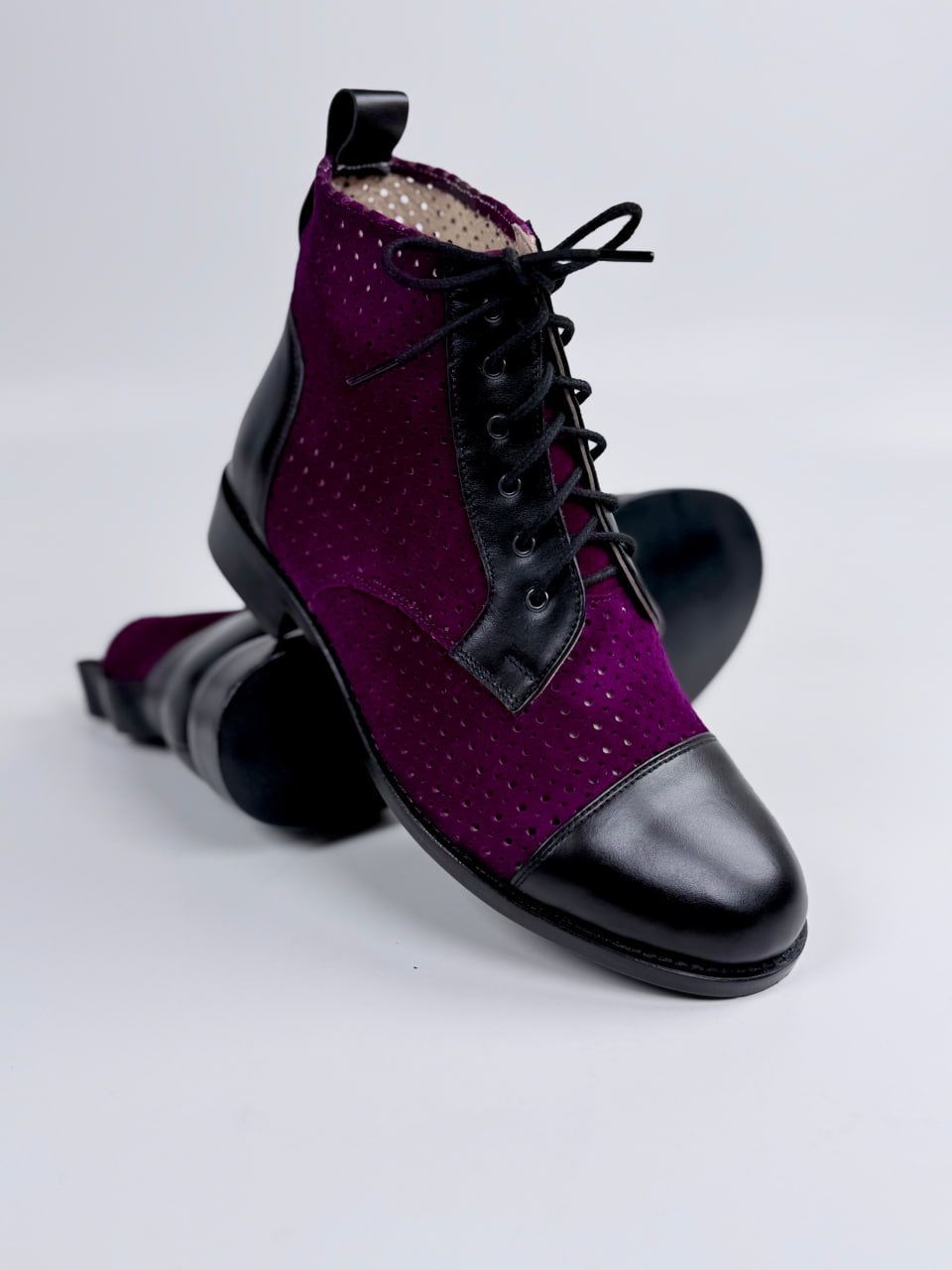 Derby Boots Perforated Purple Suede & Black Leather 2 cm heel