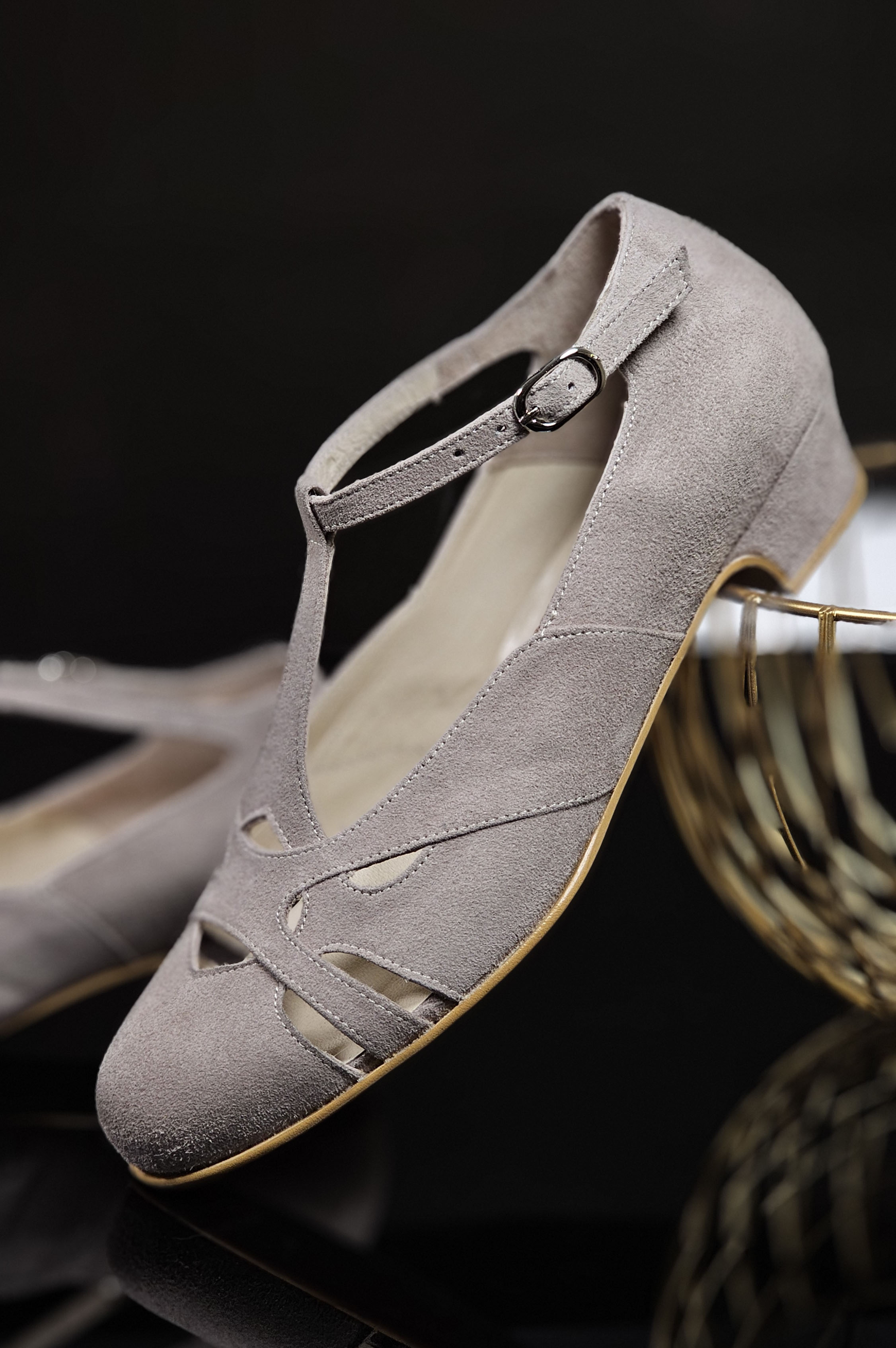 Spring Soft Grey Suede 4 cm heel