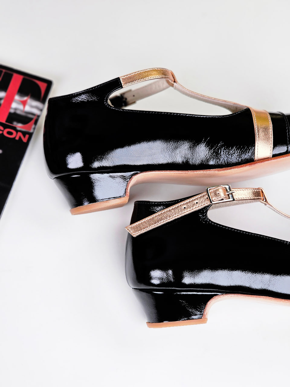 Barefoot Barbie Black Polished & Rose Gold Leather 3 cm heel