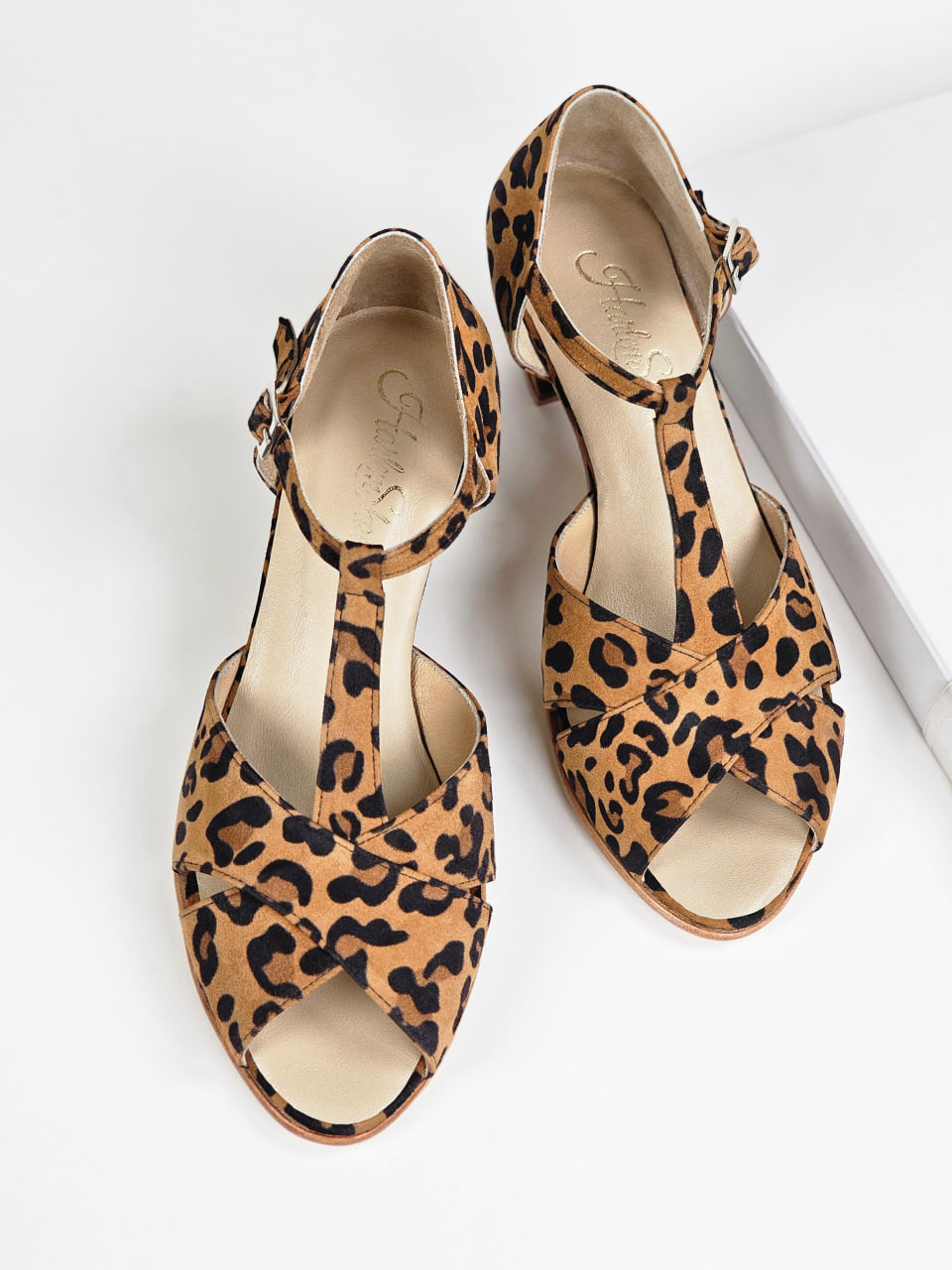 Doris Leopard Suede 6 cm Balboa heel