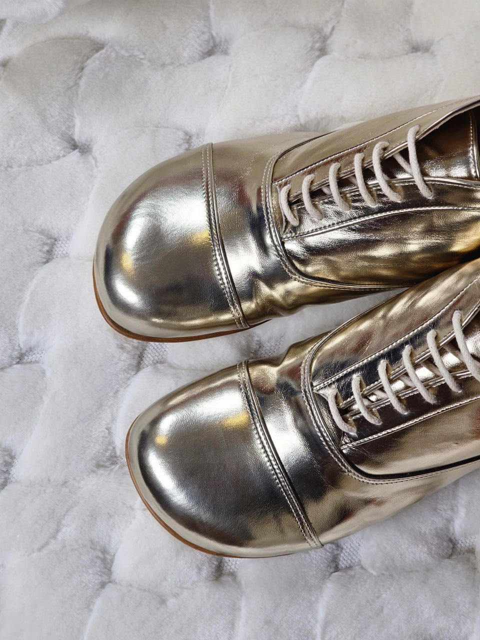 Barefoot Smooth Boots Vegan Platinum Gold Leather 2 cm heel