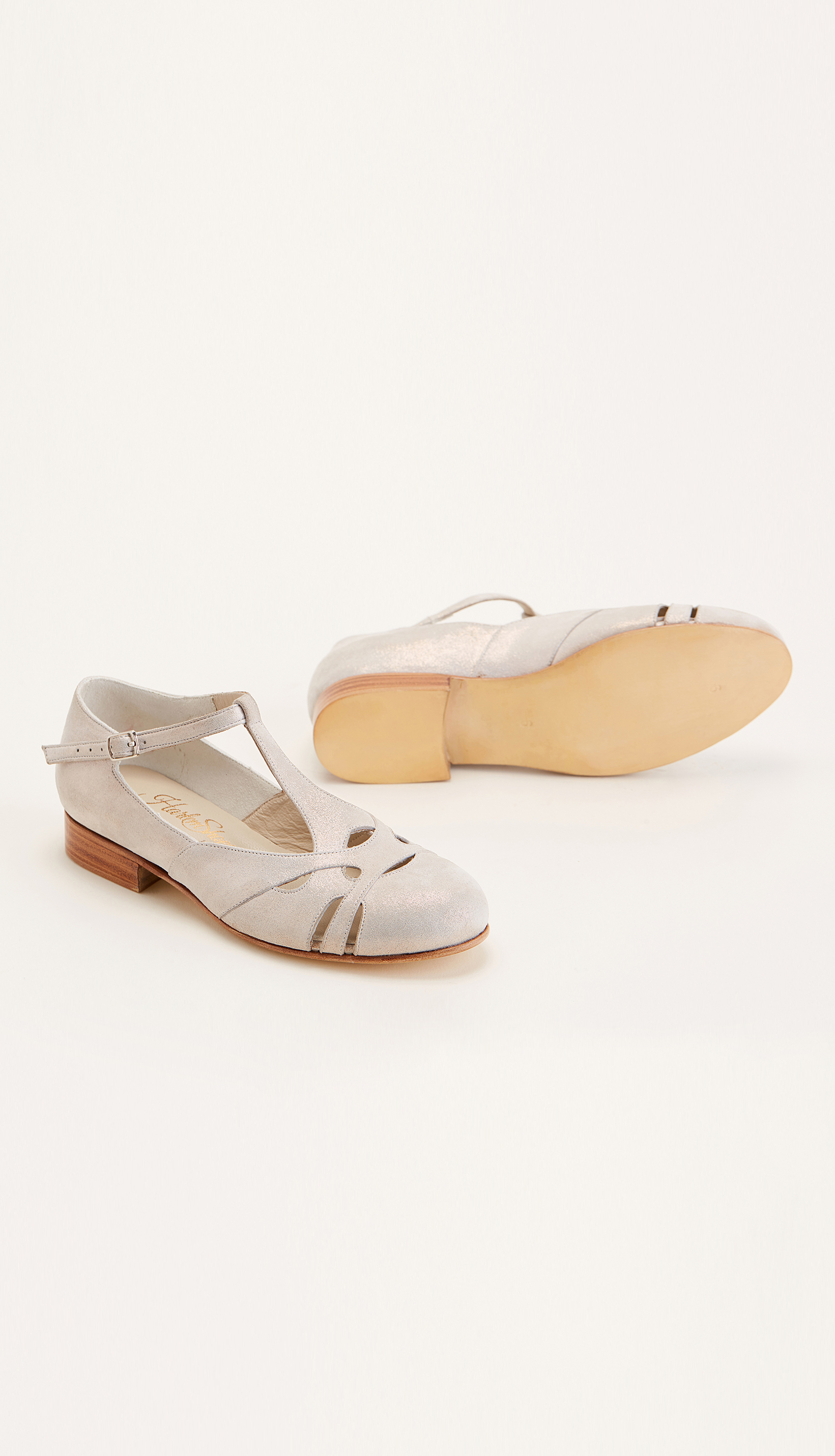 Spring Shiny Cream Suede 2 cm heel