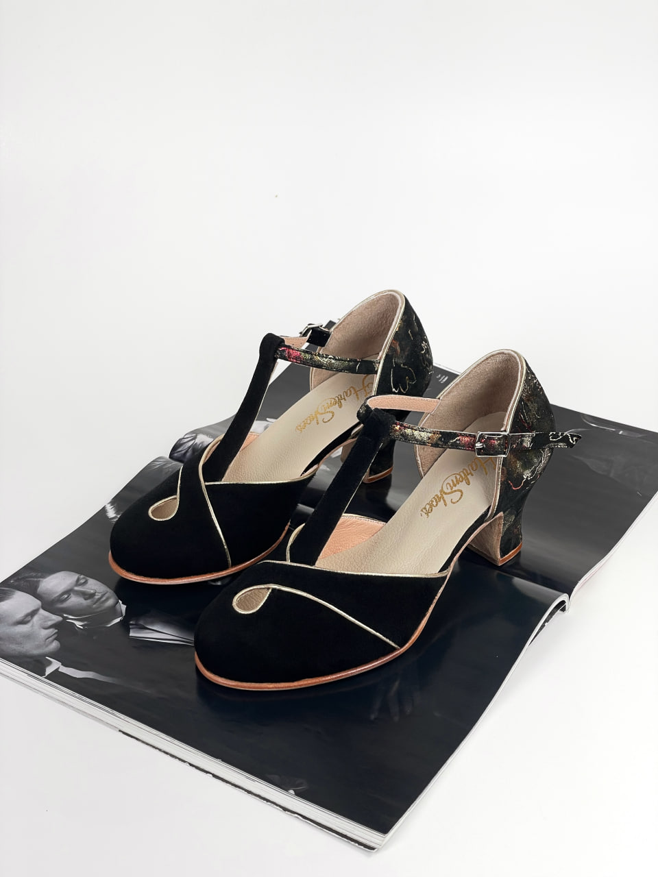 Muse Black suede & Flower 6 cm heel