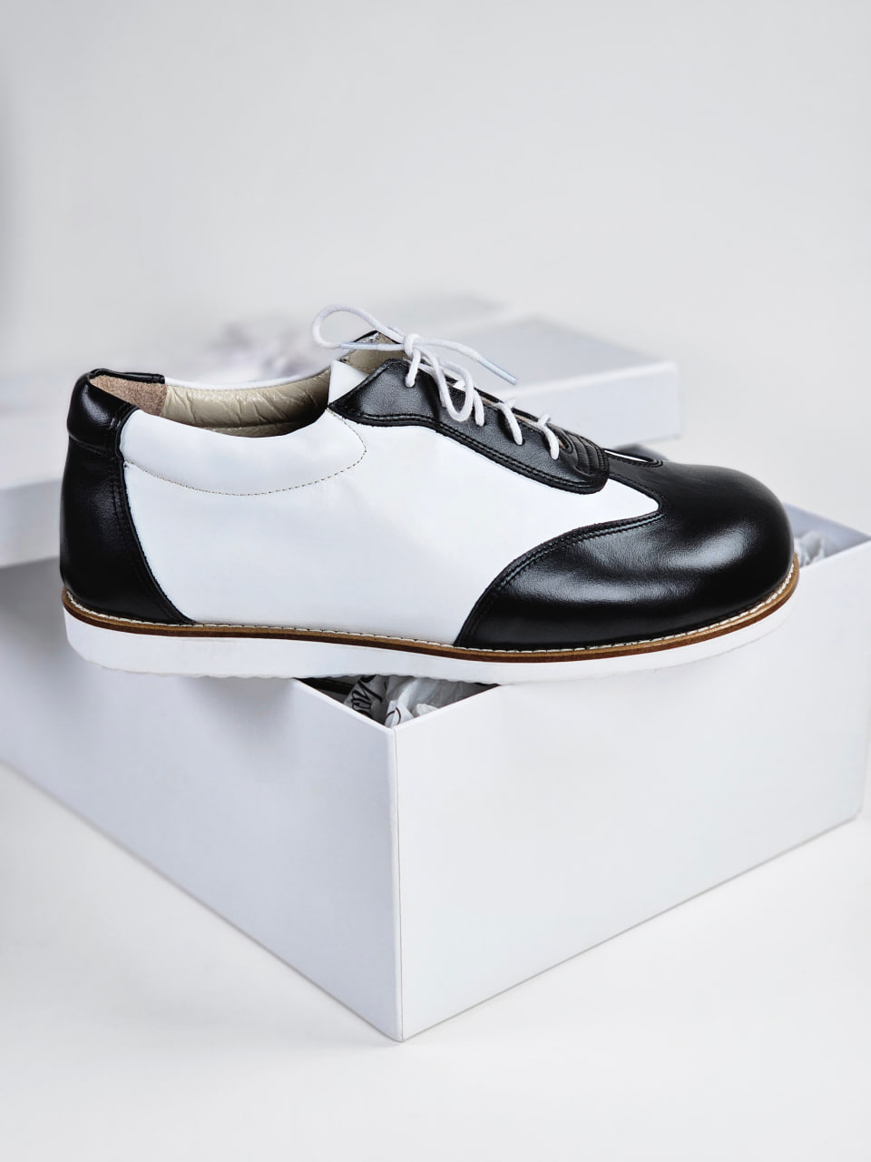 Barefoot New York Black & White Leather