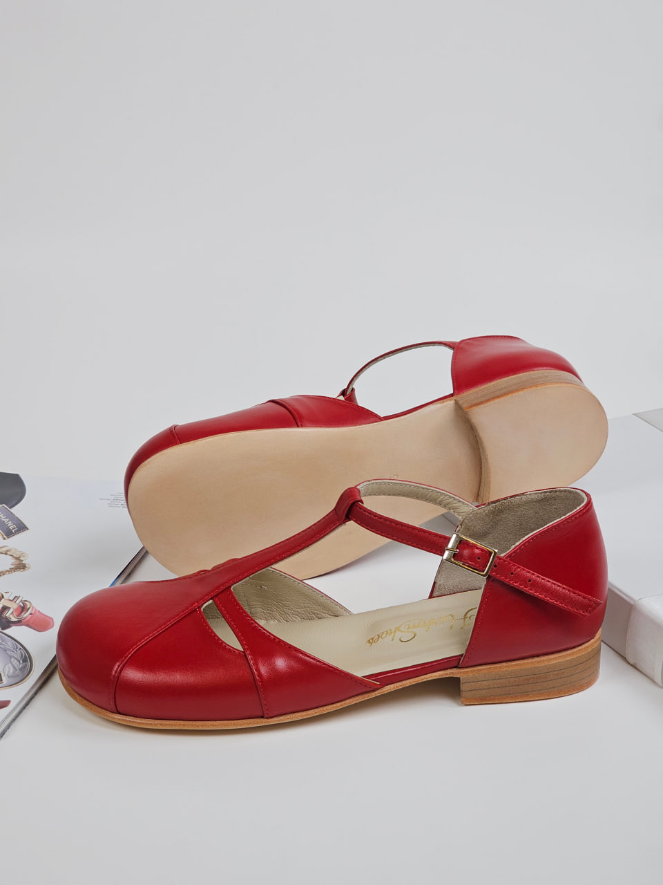 Barefoot Isabel Red Leather 2 cm heel