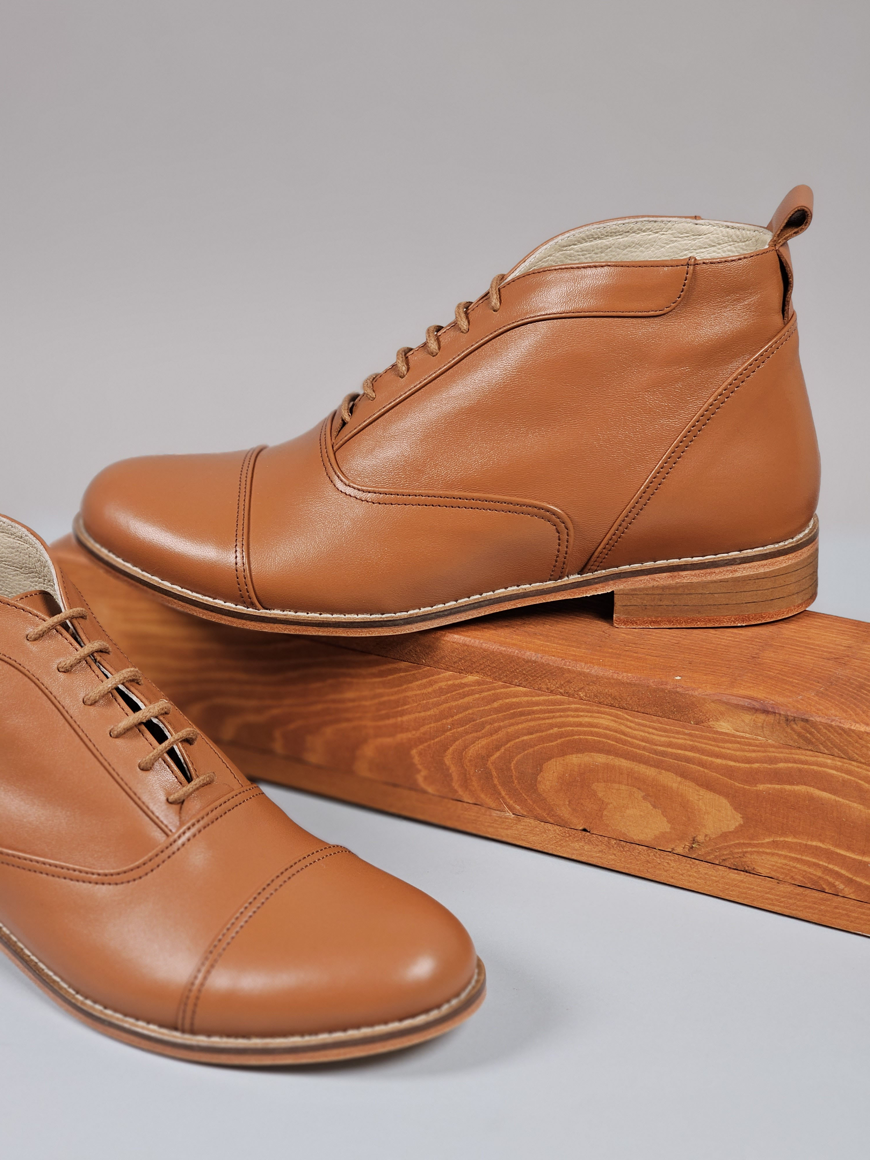 Smooth Boots Light Brown Leather 2 cm heel