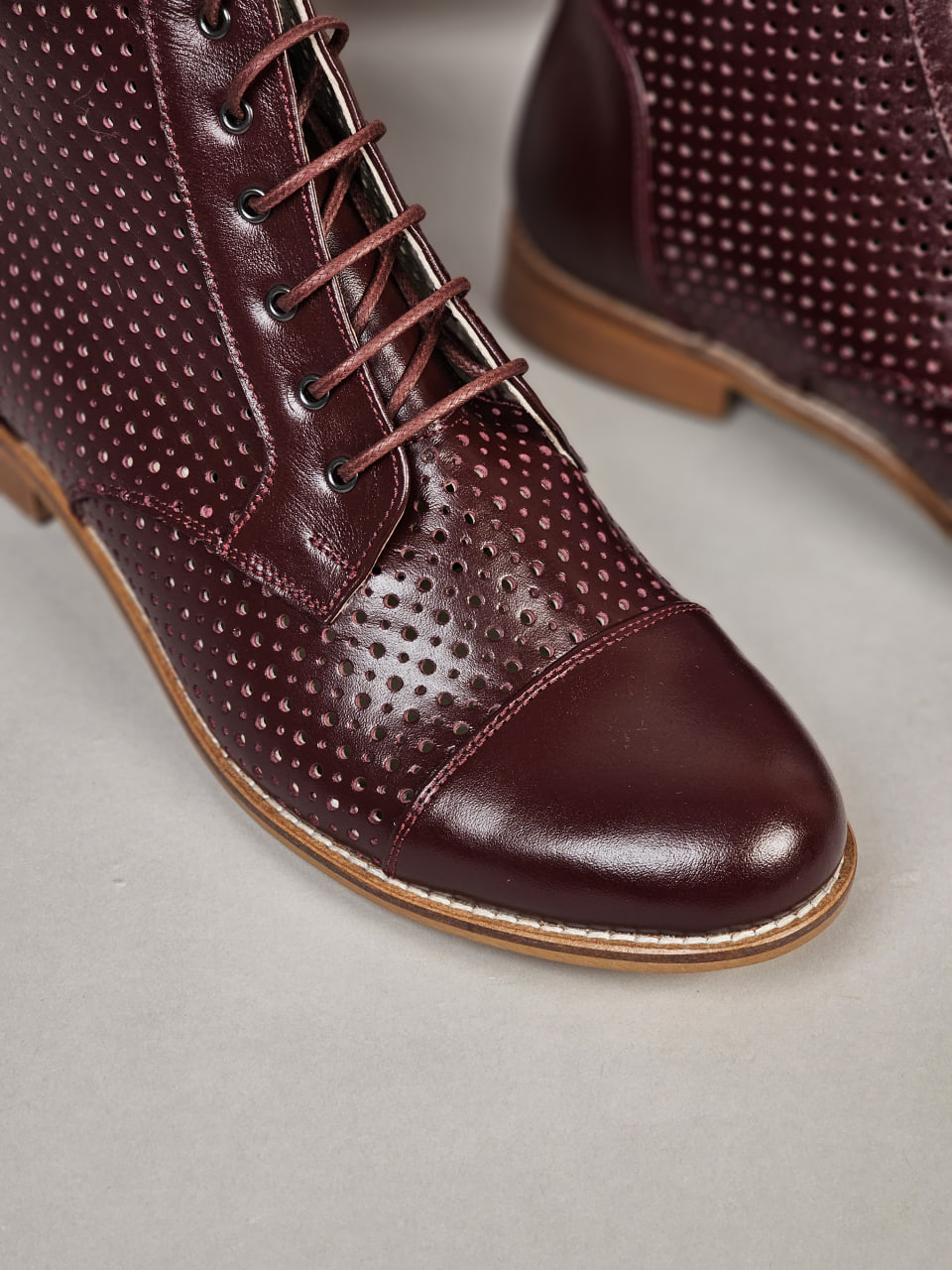 Derby Boots Perforated Bordeaux Leather 2cm heel