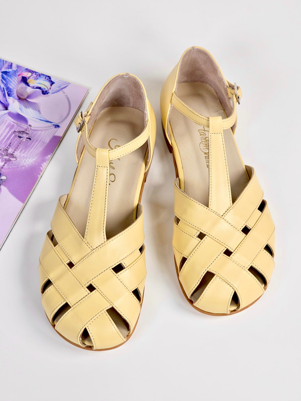Barefoot Summer Lemon Yellow leather 1.5 cm heel
