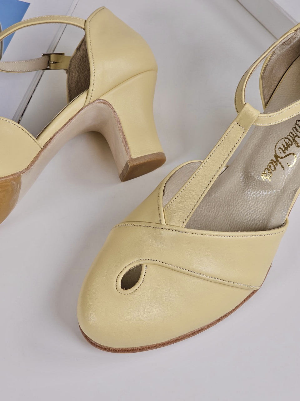 Muse Lemon Yellow Leather 6  cm heel
