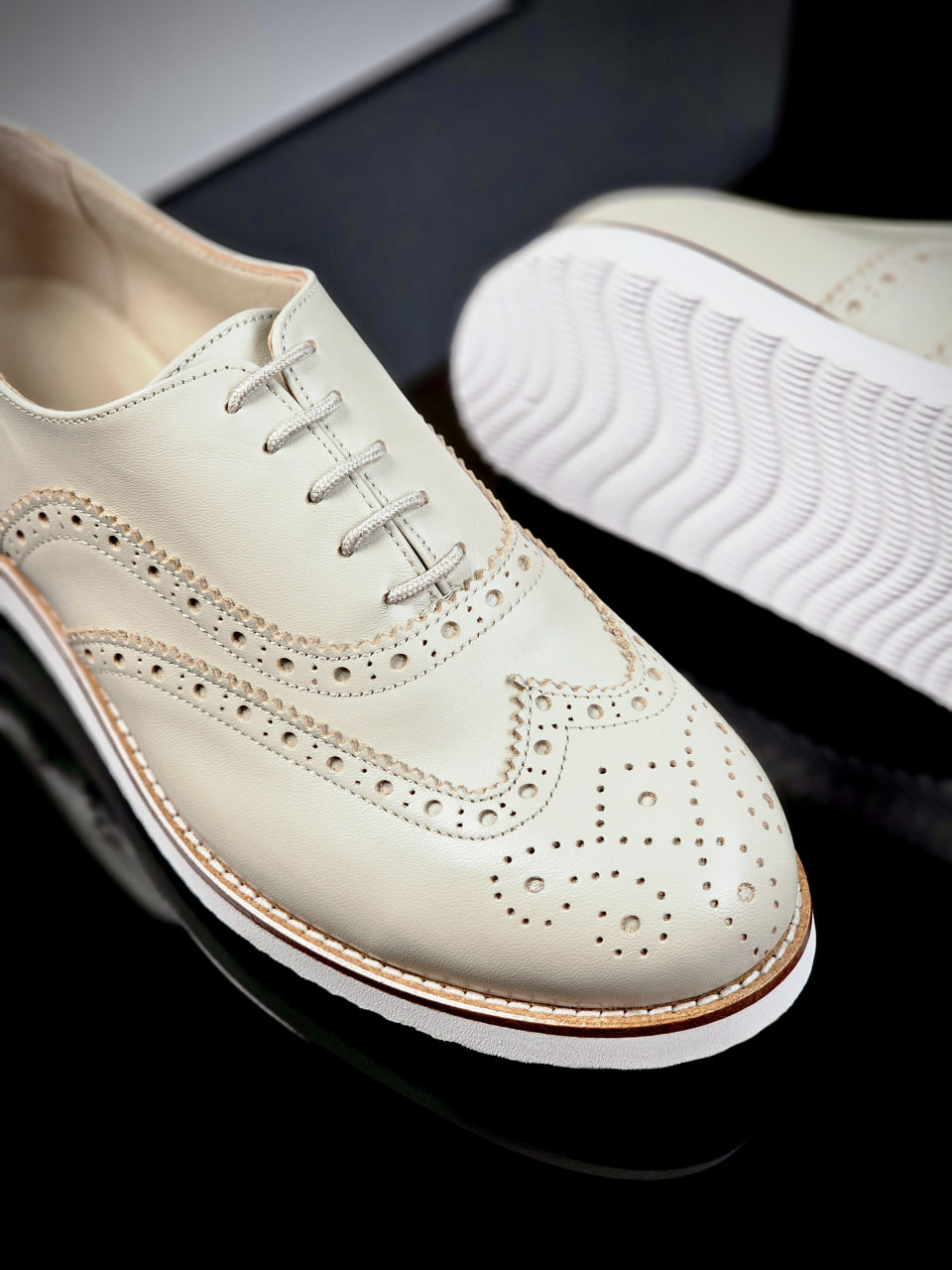 Brogue Beige Leather with Eva sole