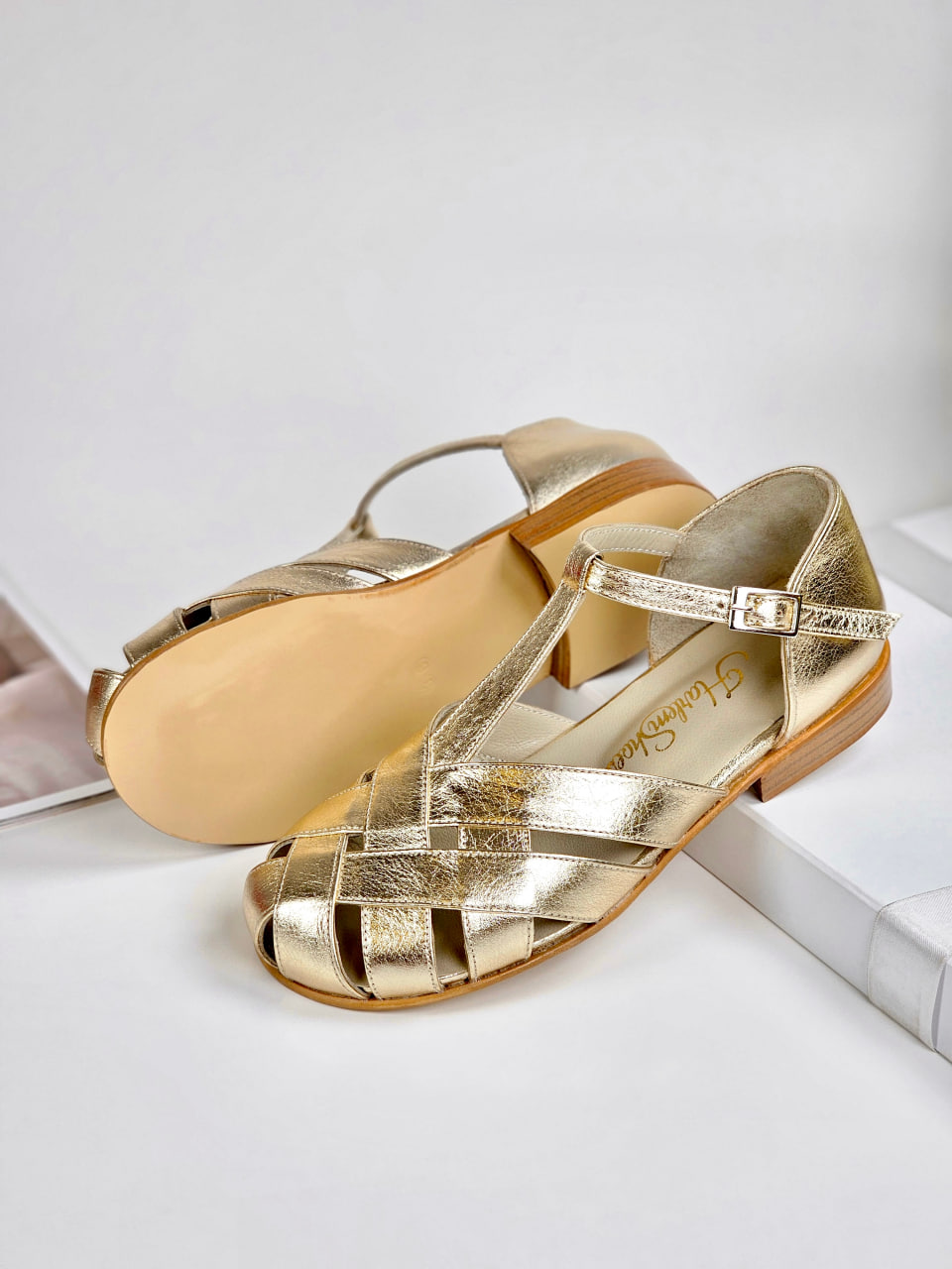 Barefoot Summer Platinum Gold Leather 1.5 cm heel