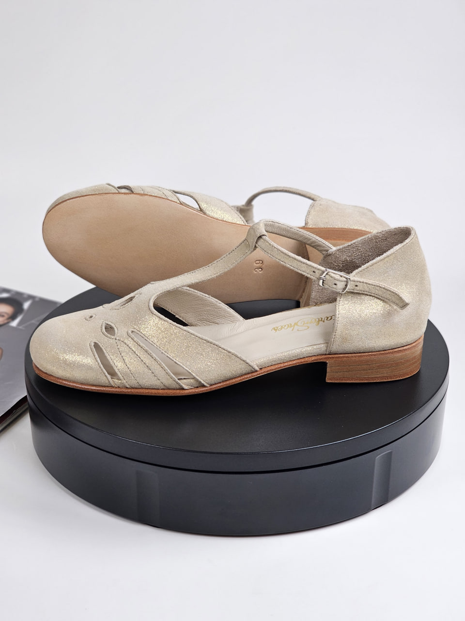 Rosy Golden Suede 2 cm heel