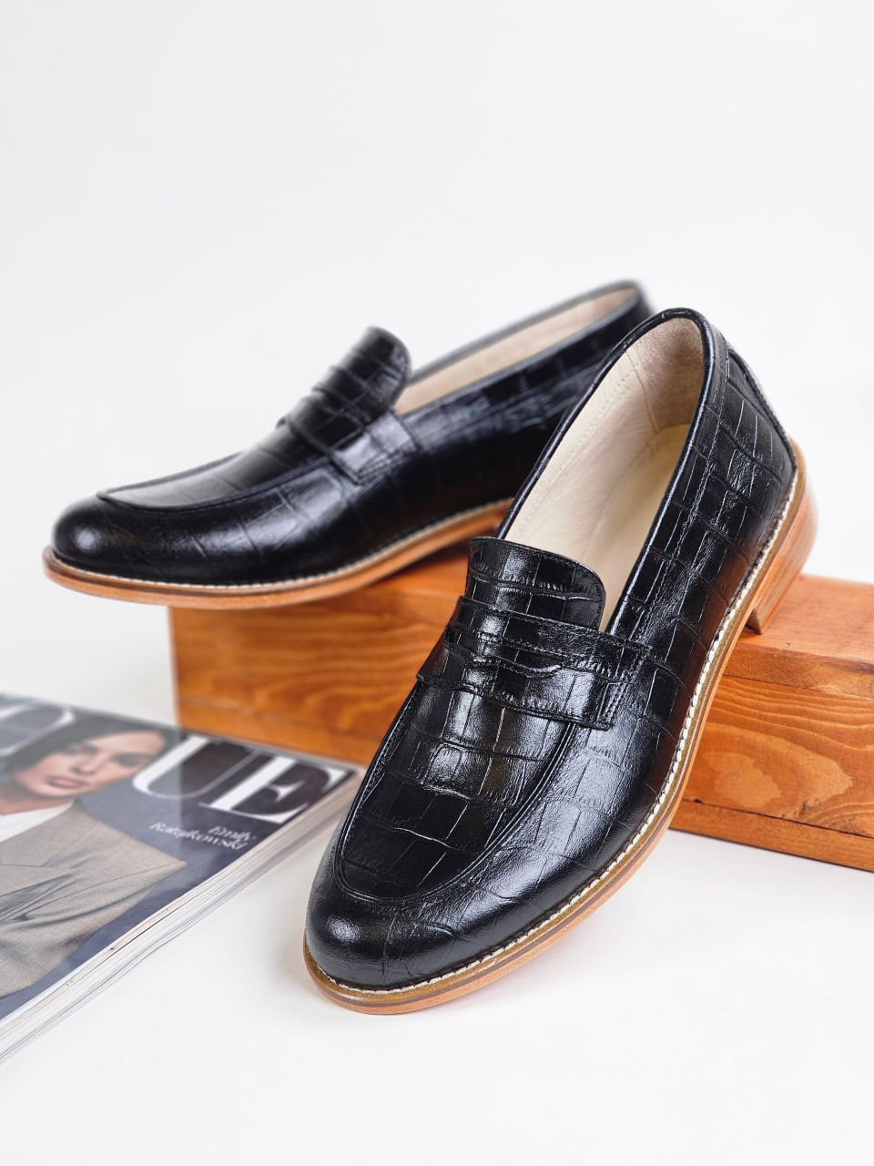 Loafers Black Stone Printed Leather 2 cm heel