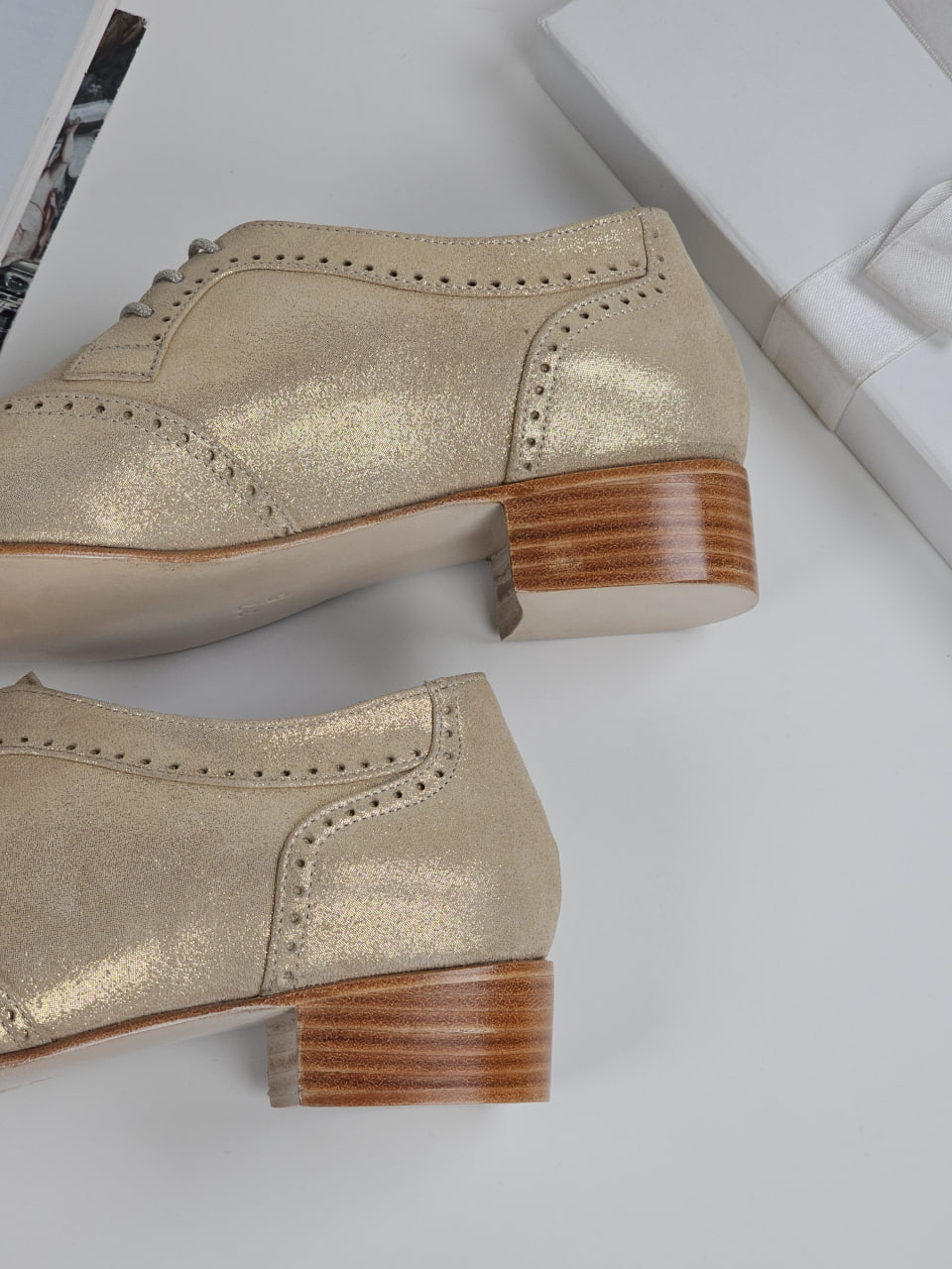 Women Oxfords Golden Suede 4 cm heel