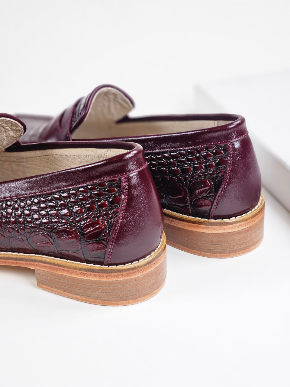 Loafers Bordeaux Crocodile-Printed Leather 2 cm heel