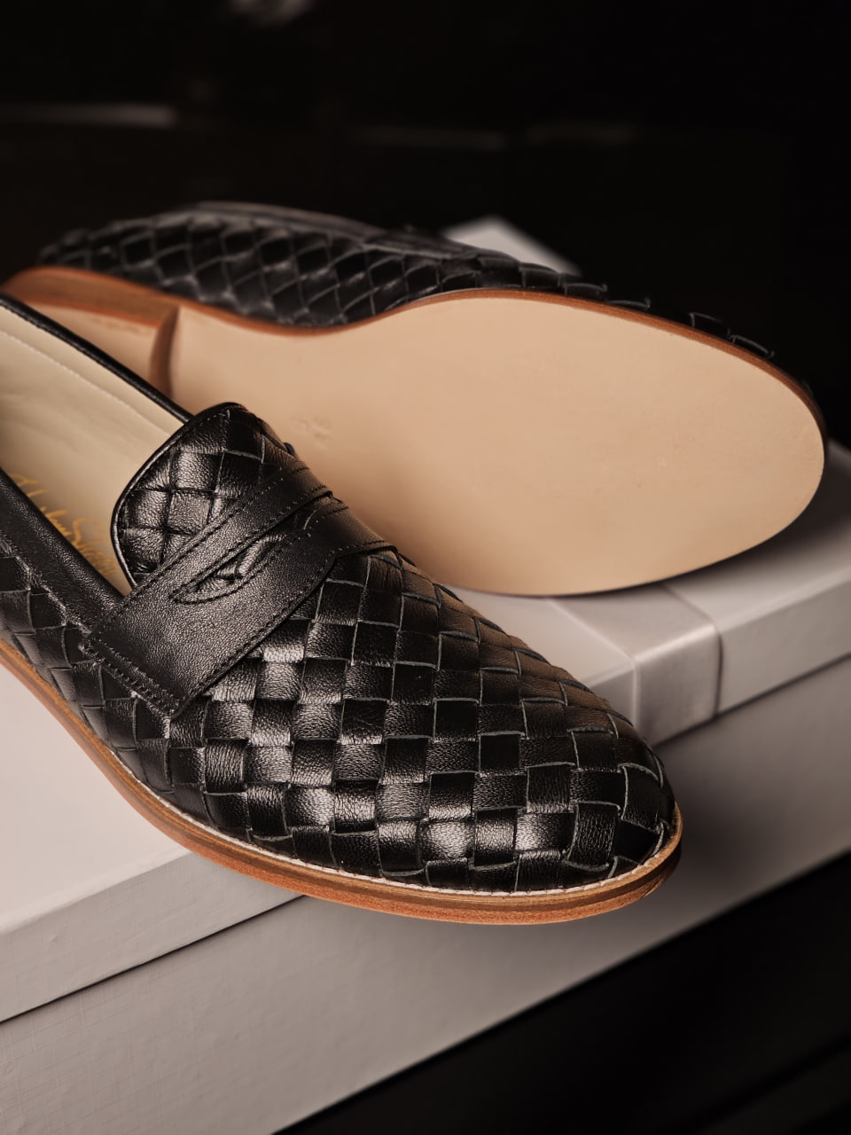 Loafers Black Weave Leather 2 cm heel