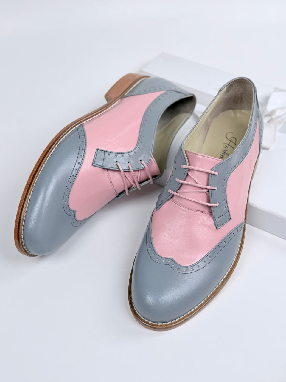 Women Oxfords Grey & Pink Leather 2 cm heel