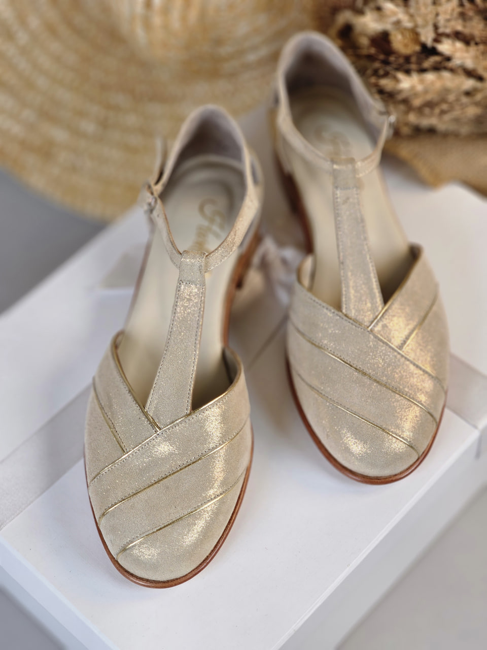 Sugar Golden Suede 2 cm heel