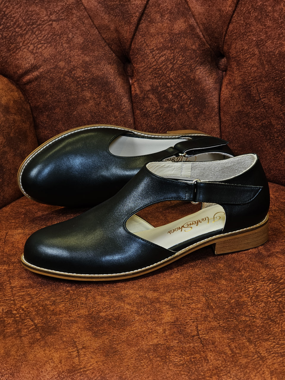Milan Black Leather 2 cm heel