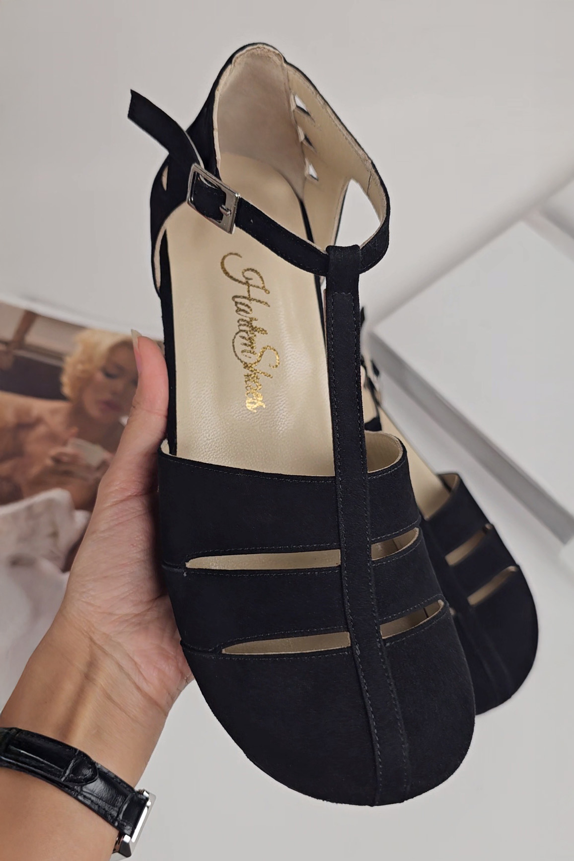 Barefoot Harmony Black Suede 4 cm heel