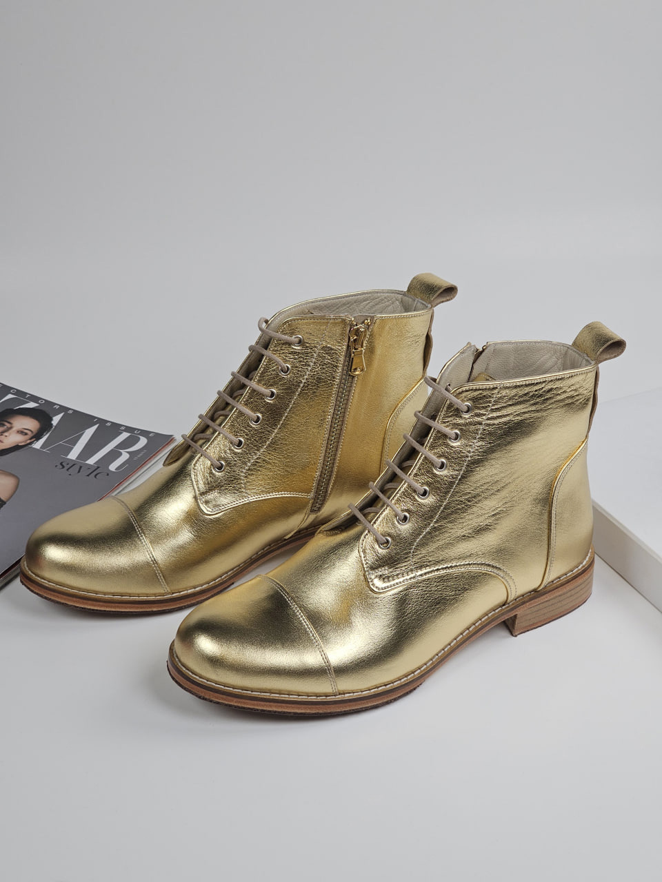 Derby Boots with Zipper Gold Leather 2 cm heel