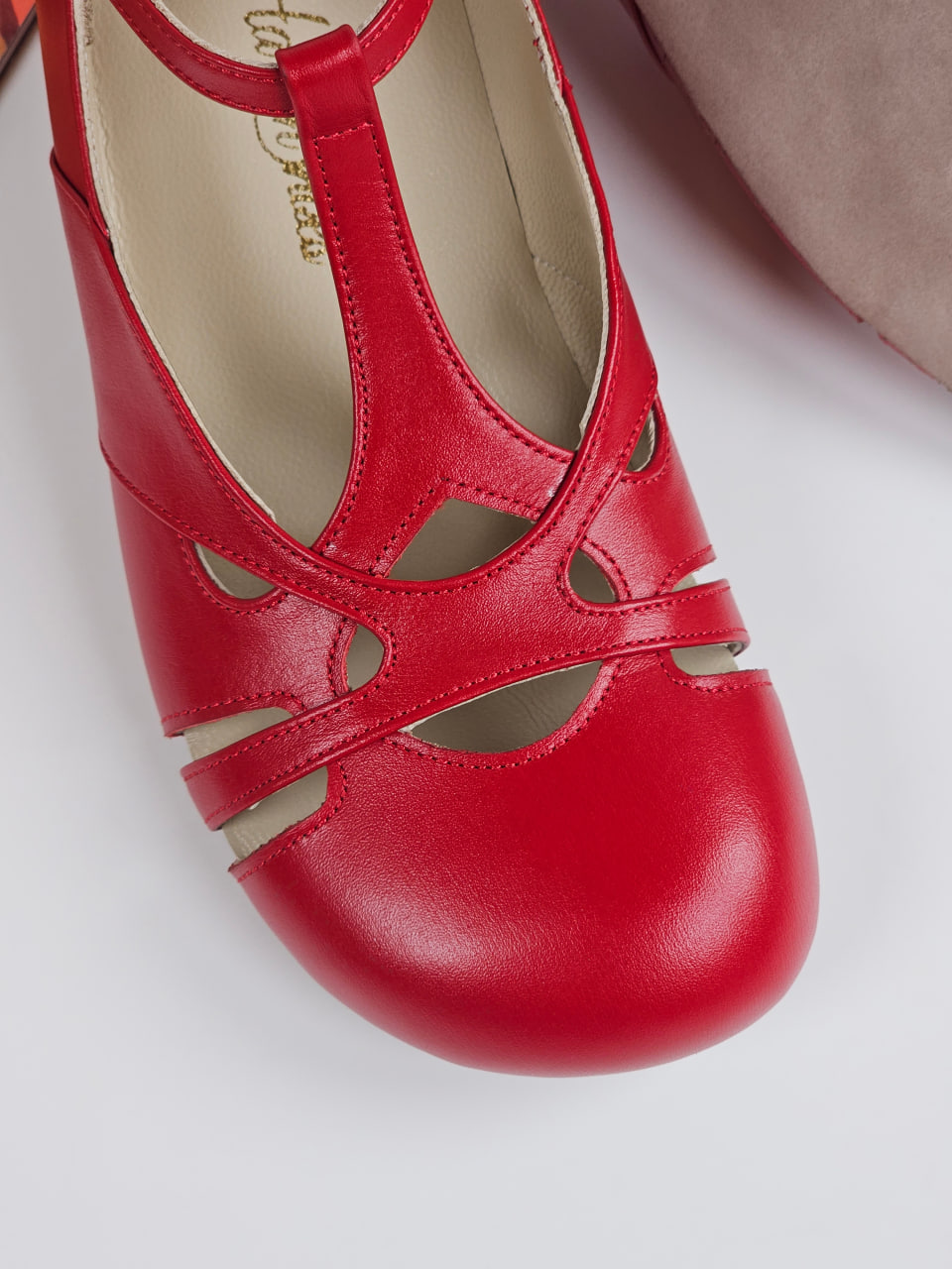 Barefoot Spring Red Leather 4 cm heel