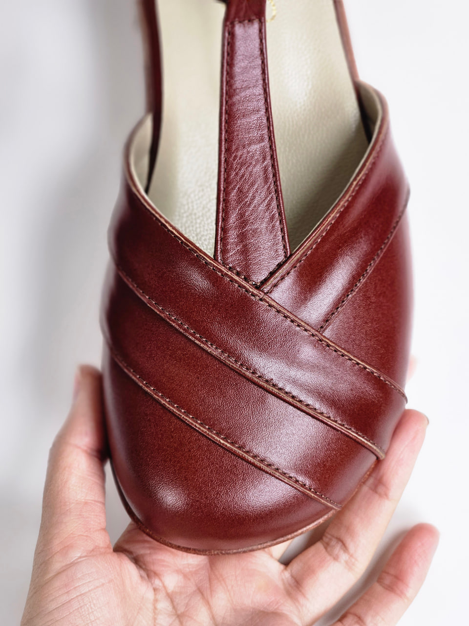 Barefoot Sugar Brown Leather 2 cm heel