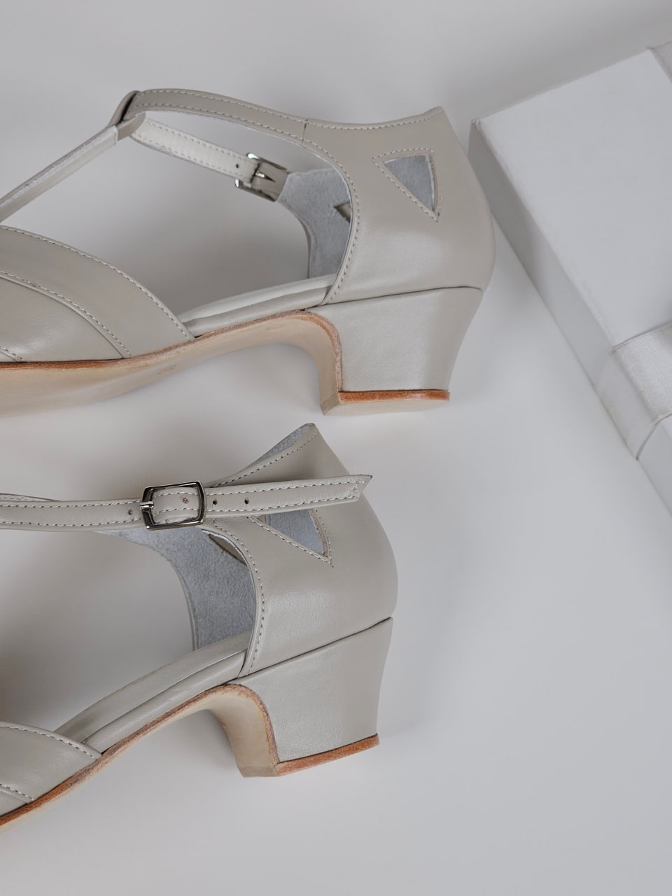 Sugar Beige Leather 4 cm heel