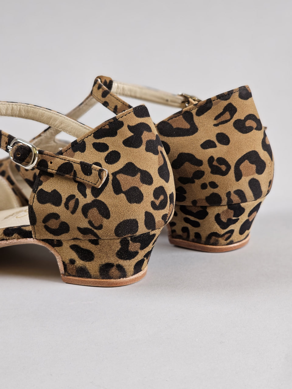 Rosy Leopard Suede 3 cm heel