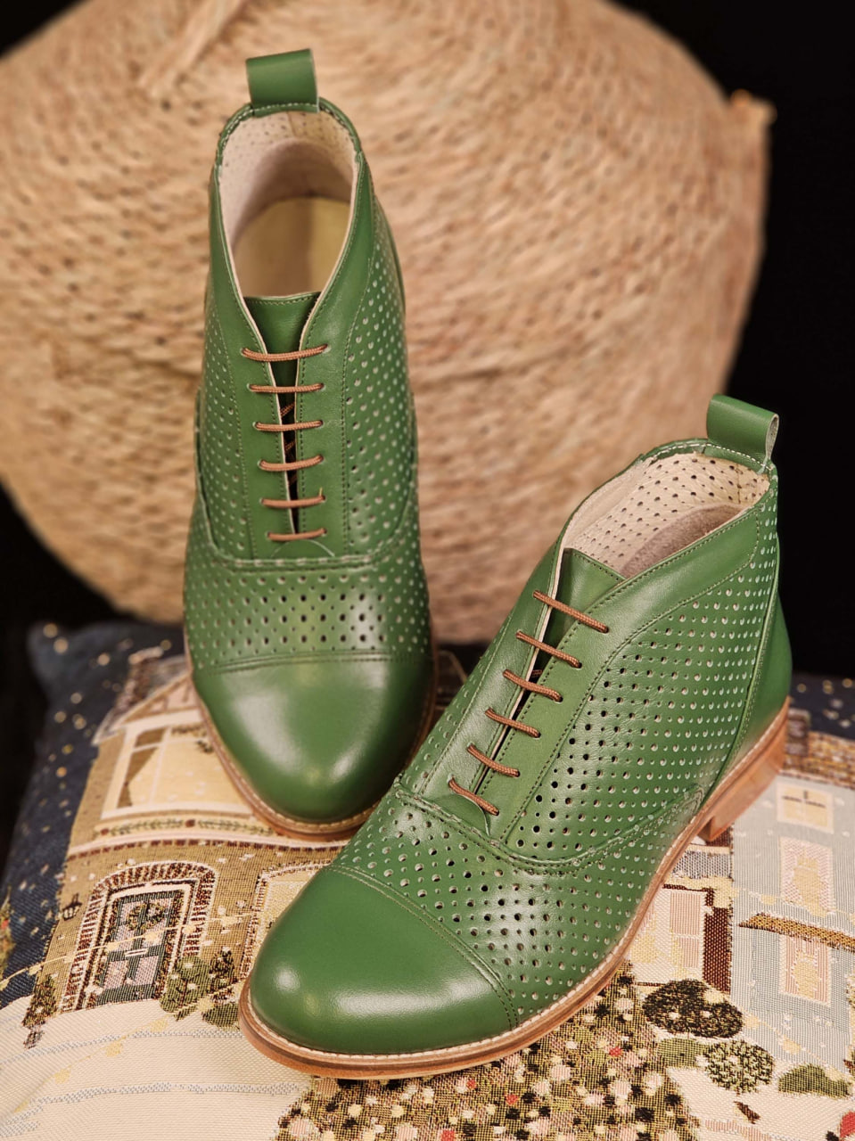 Smooth Boots Perforated Avocado Green Leather 2 cm heel