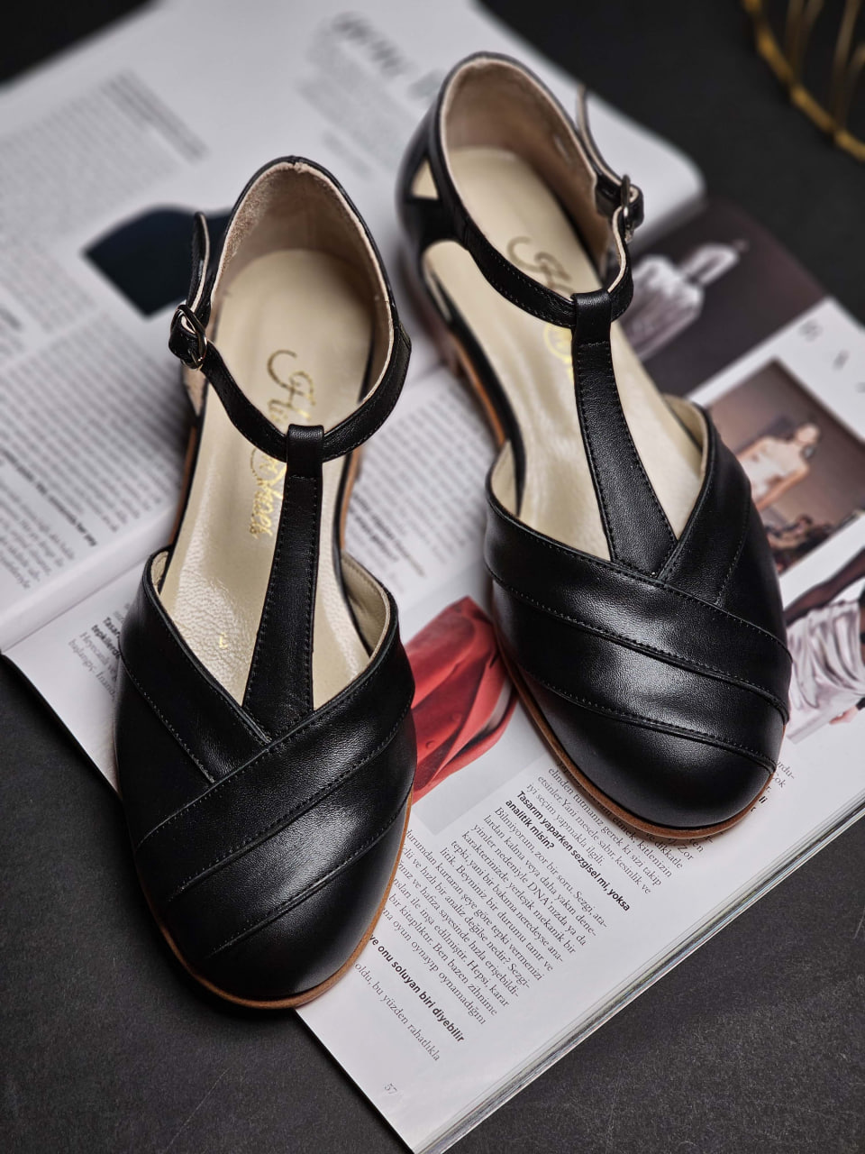 Sugar Black Leather 2 cm heel