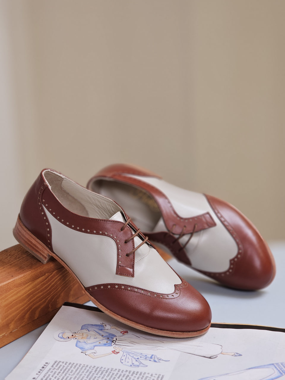 Women Oxfords Brown & Beige Leather 2 cm heel
