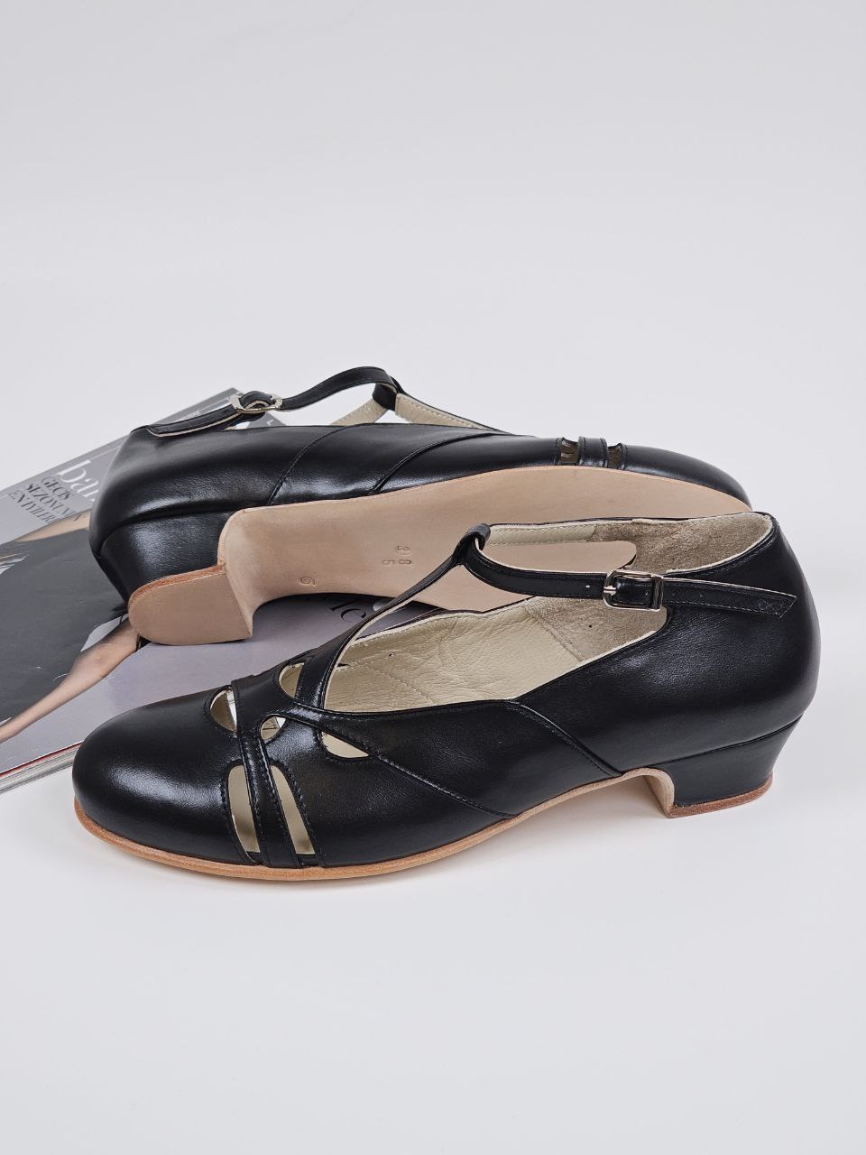 Spring Black leather 3 cm heel