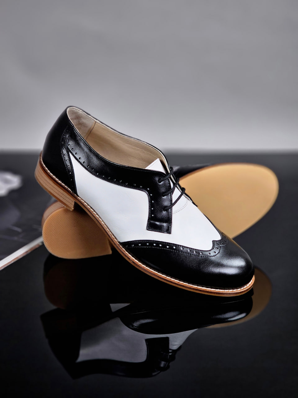 Men Oxfords Black & White Leather 2 cm heel