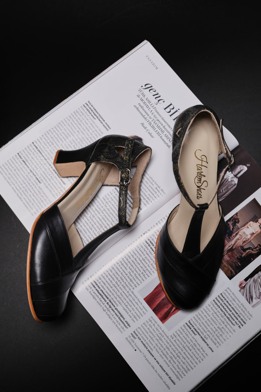 Sugar Black leather & Golden 6 cm heel