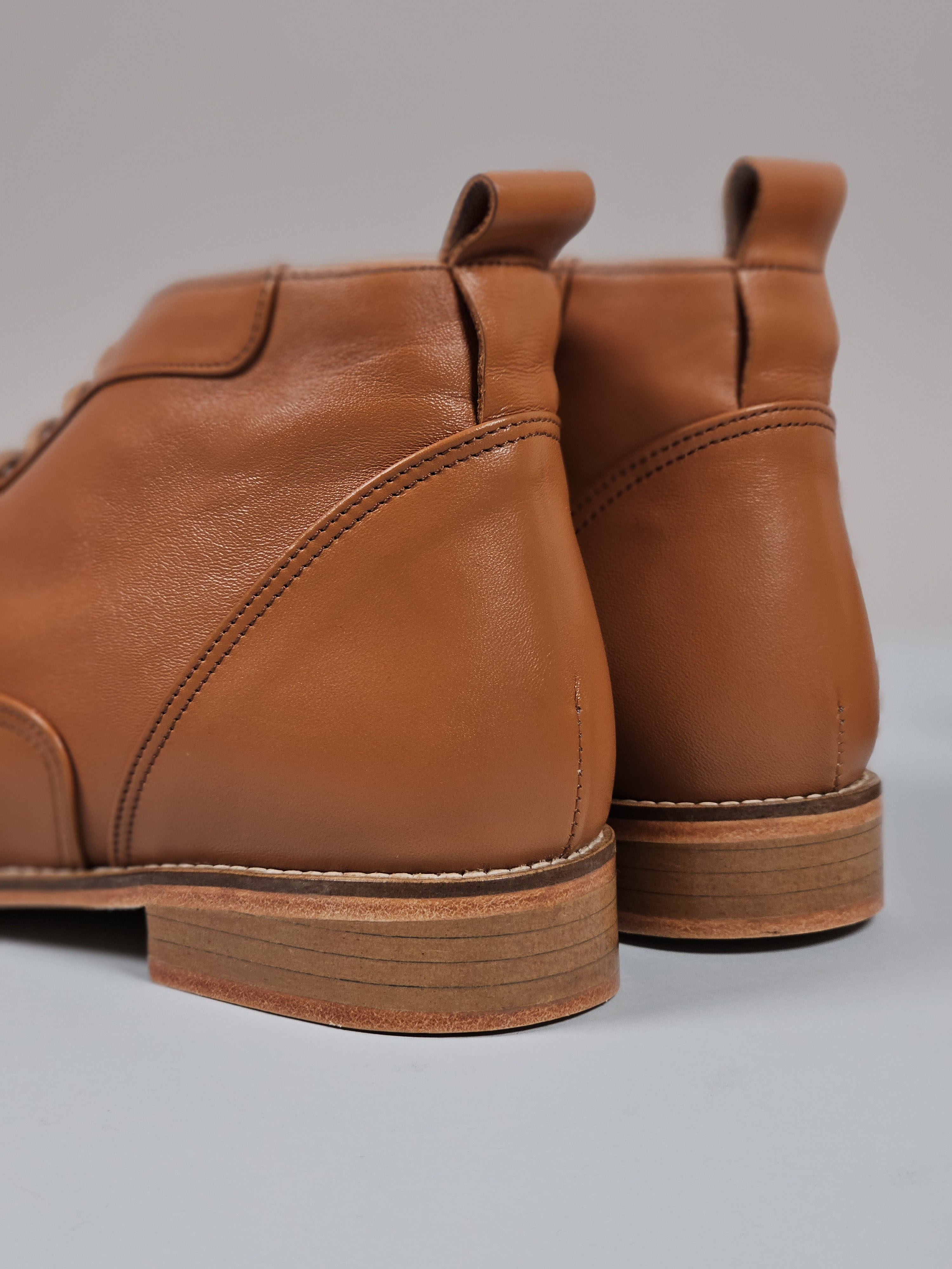 Smooth Boots Light Brown Leather 2 cm heel
