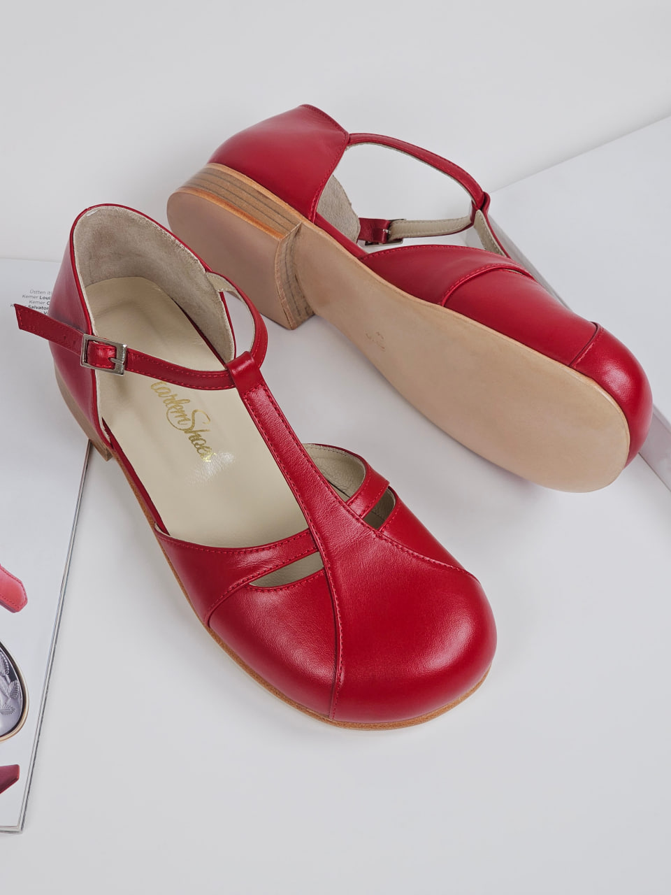 Barefoot Isabel Red Leather 2 cm heel