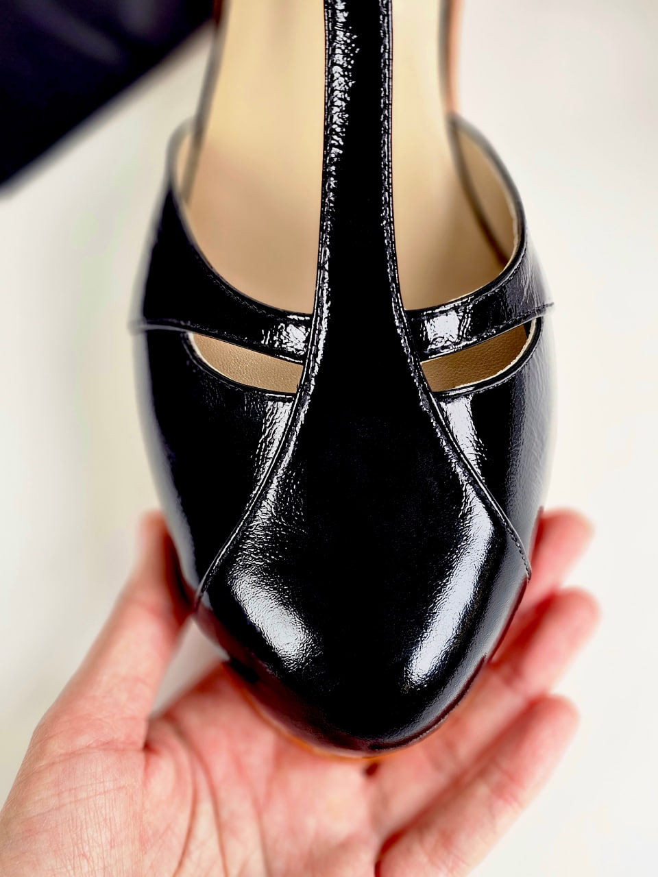Isabel Black Polished Leather 2 cm heel