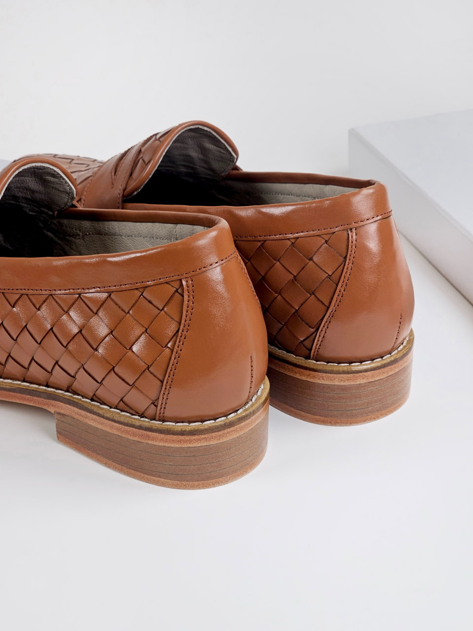 Loafers Light Brown Weave Leather 2 cm heel