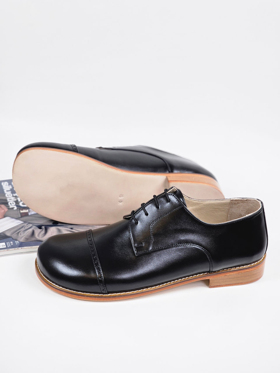 Barefoot California Black Leather 2 cm heel