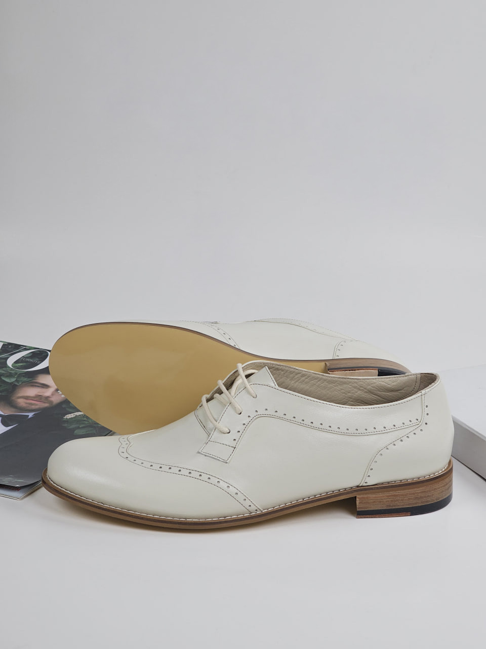 Women Oxfords Broken White Leather 2 cm heel