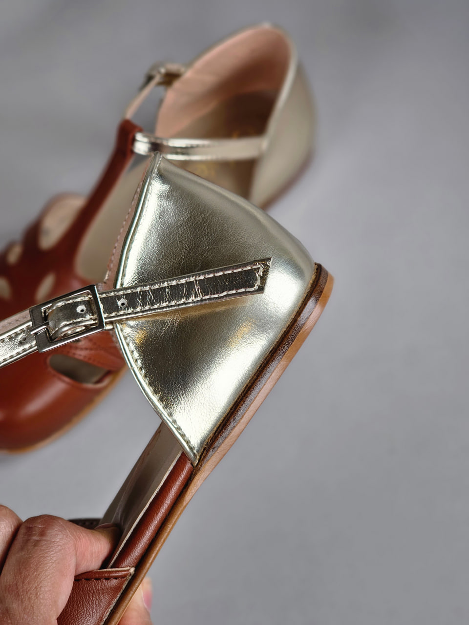 Barefoot Rosy Vegan Light Brown & Platinum Leather Zero Drop