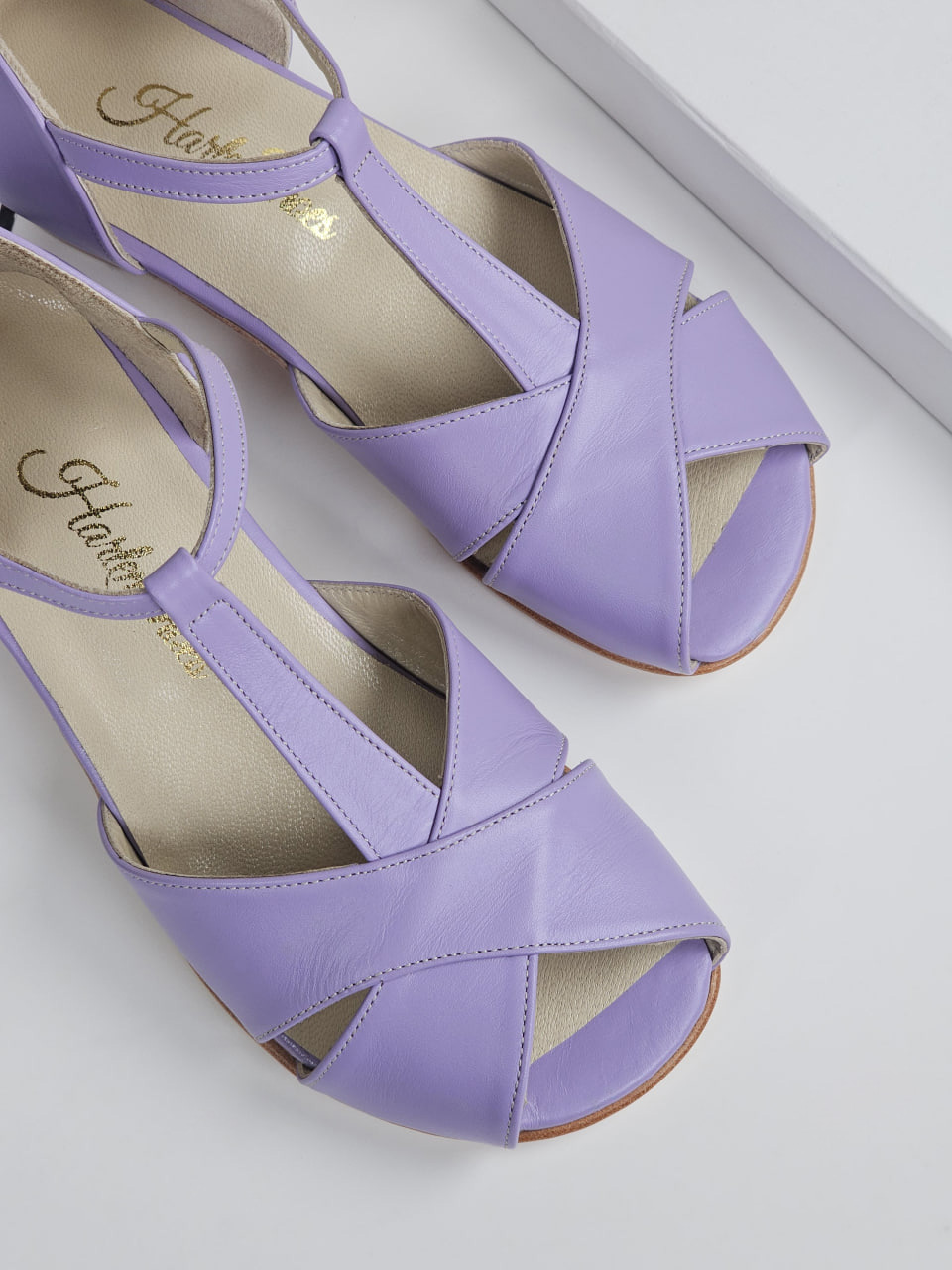 Barefoot Doris Lilac Leather 3 cm heel
