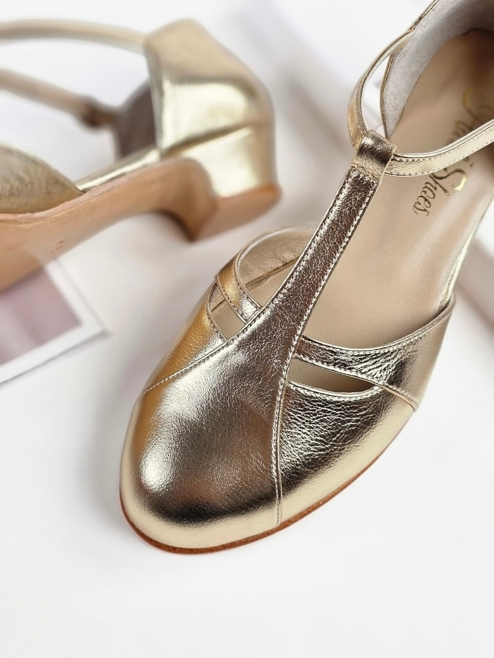 Isabel Platinum Gold Leather 3 cm heel