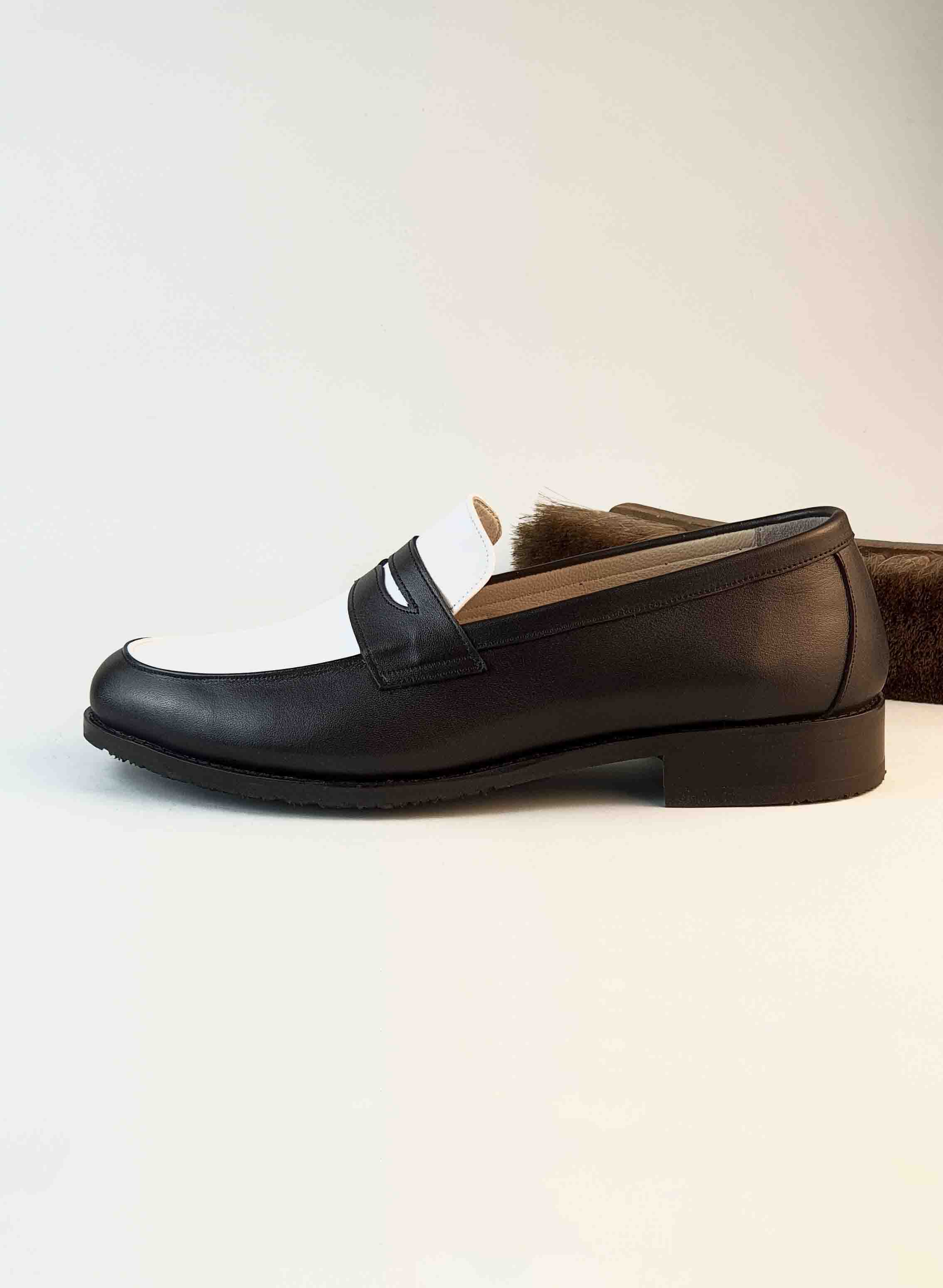 Loafers Black & White Leather 2 cm heel