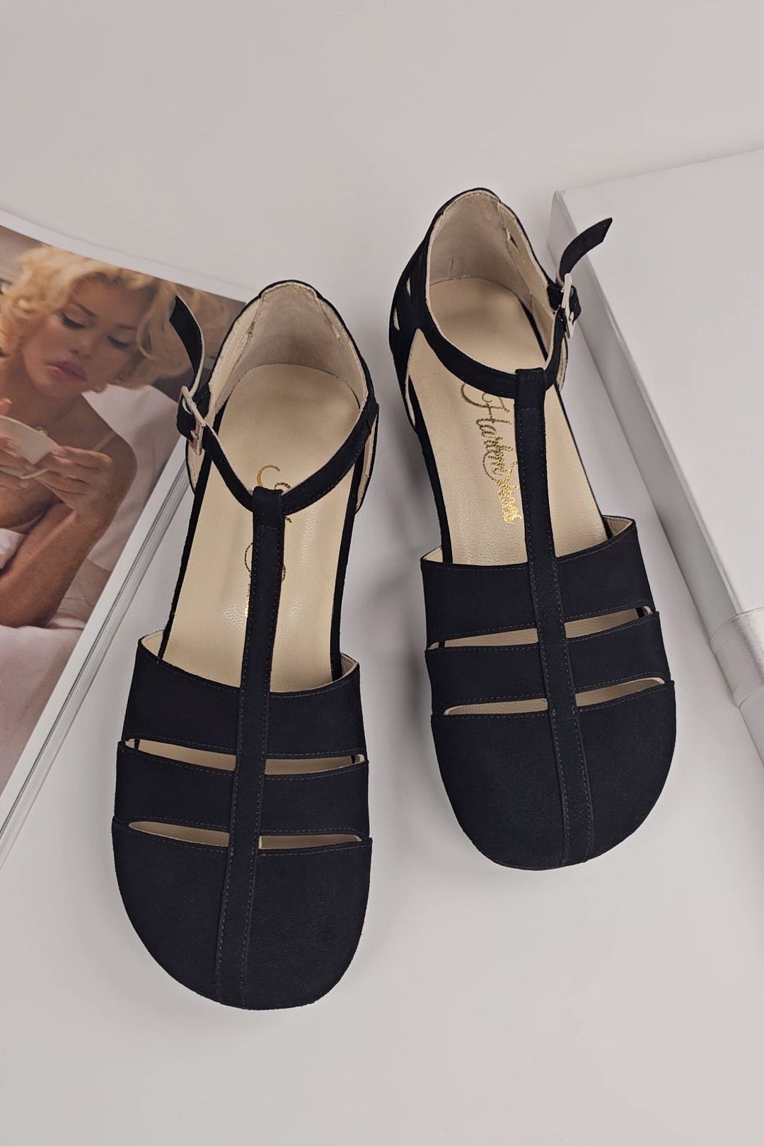 Barefoot Harmony Black Suede 4 cm heel