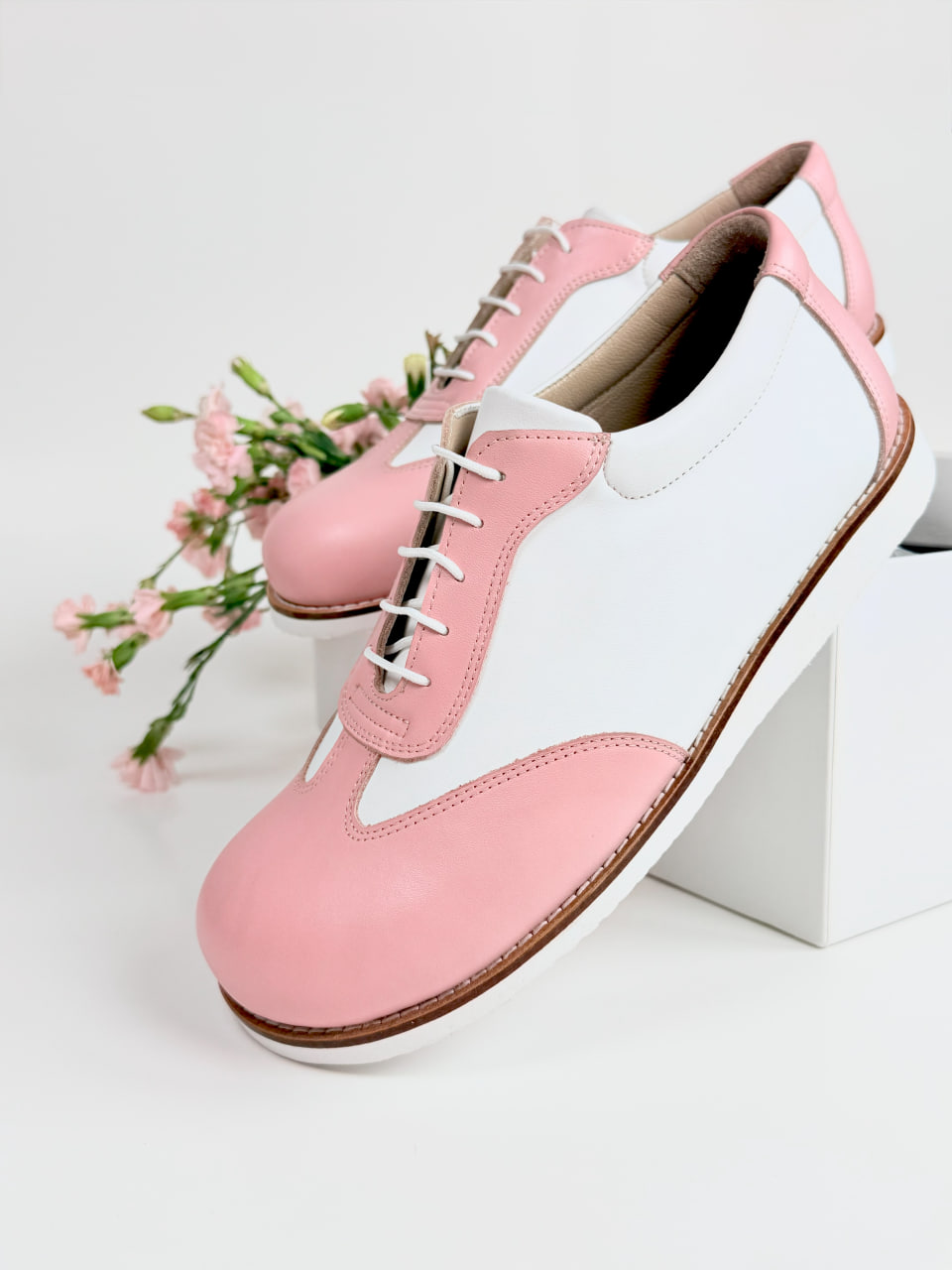 Barefoot New York Pink & White leather with Eva