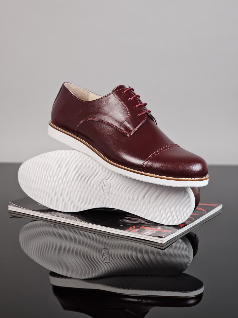 California Bordeaux Leather with Eva Sole
